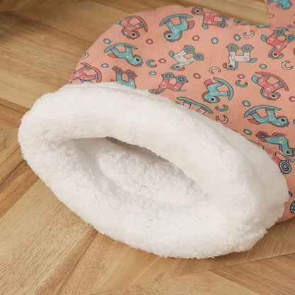 Cozy Cat Sleeping Bag - Soft, Fluffy & Warm Nest for Kittens and Puppies