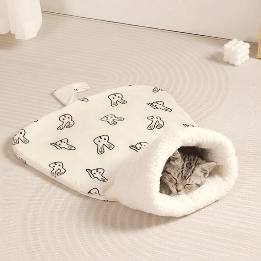 Cozy Cat Sleeping Bag - Soft, Fluffy & Warm Nest for Kittens and Puppies