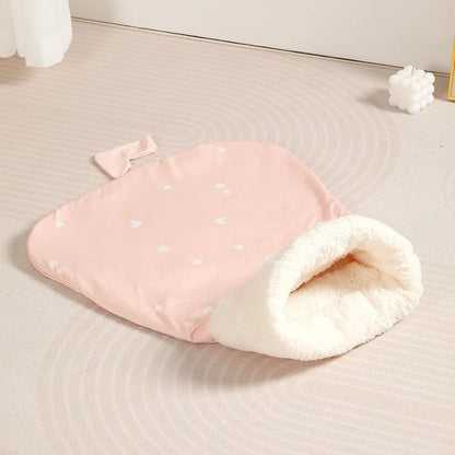 Cozy Cat Sleeping Bag - Soft, Fluffy & Warm Nest for Kittens and Puppies